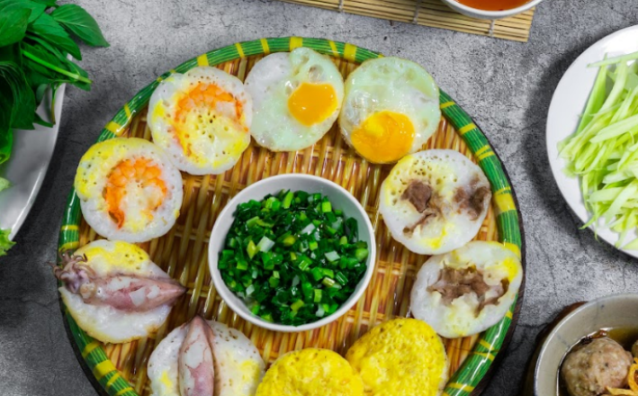 Bánh căn thập cẩm 