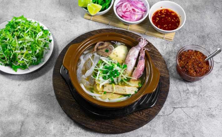 Bánh canh thập cẩm 